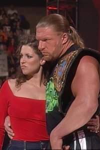 WWE Raw – S08E13 – WrestleMania 2000 Go Home Show.
