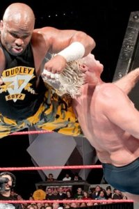 WWE Raw – S12E01 – Sheriff Stone Cold