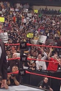 WWE Raw – S13E71 – Action
