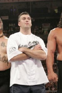 WWE Raw – S15E22 – 3 on 2 Handicap Match