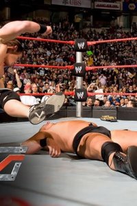 WWE Raw – S16E14 – Handicap