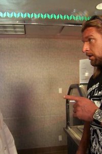Raw – S17E32 – Search for Shawn Michaels
