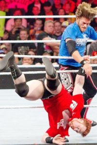 WWE Raw – S17E94 – Countdown to Bragging Rights 2010