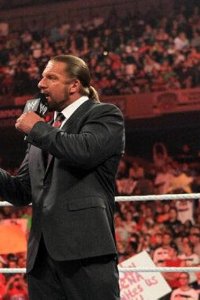 WWE Raw – S19E31 – Executive decision