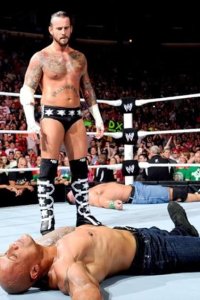 Raw – S19E82 – Raw 1000
