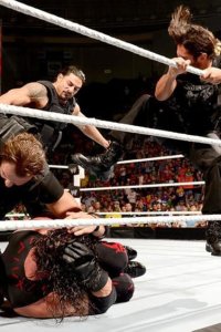 WWE Raw – S19E100 – “The Shield” makes its move