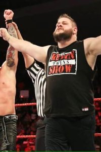 WWE Raw – S23E91 – Jeri-KO prevail in battle of ‘best friends’