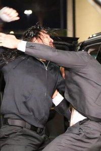 WWE Raw – S24E12 – Roman Reigns halts The Authority’s escape