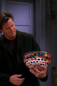 Friends – S08E14 – The One with the Secret Closet