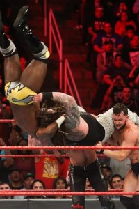 WWE Raw – S26E07 – Second Chance Fatal 5-Way
