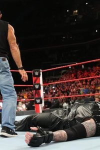 WWE Raw – S26E44 – Trap