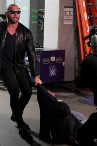 WWE Raw – S26E61 – Do I Have Your Attention Now?