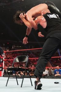 WWE Raw – S26E83 – The Samoan Summit