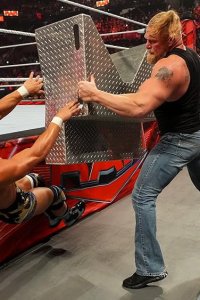 Raw – S29E80 – The Road to WWE Summerslam 2022 Begins!