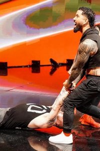 WWE Raw – S30E63 – Usos Ambush