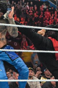 WWE Raw – S30E94 – Blood is Stronger than Gold