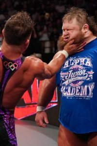 WWE Raw – S32E21 – King and Queen of the Ring Semifinals