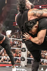 WWE Raw – S32E82 – Chaos in Houston