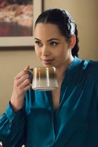 Charmed – S02E19 – Unsafe Space