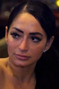 Jersey Shore: Family Vacation – S01E11 – Angelina Leaves Her Mark!