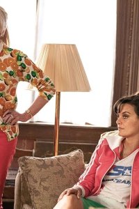 SMILF – S02E06 – Should Mothers Incur Loss Financially?