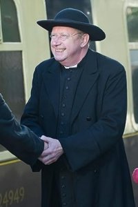 Father Brown – S01E04 – The Man in the Tree