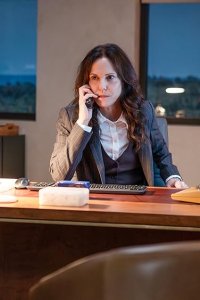 The Institute – S01E03 – Graduation