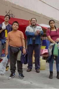Familia de medianoche – S01E09 – The Last Call