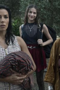 Land of Women – S01E01 – Chapter 1