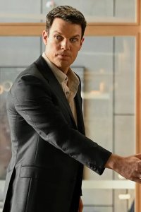 Apples Never Fall – S01E05 – Troy