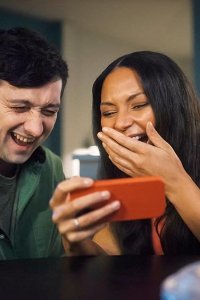 Still Up – S01E03 – The Date