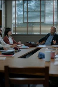 Lucky Hank – S01E01 – Pilot