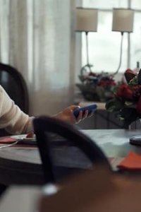 Tell Me Lies – S01E05 – Merry F*cking Christmas