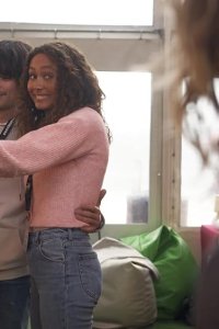 Surviving Summer – S01E06 – No Pressure