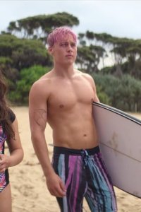 Surviving Summer – S02E08 – Send It