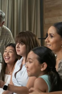 The Garcias – S01E02 – The Compromise