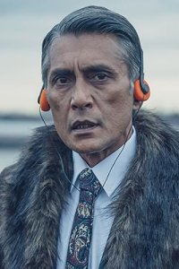 The Curse – S01E05 – Millionaires