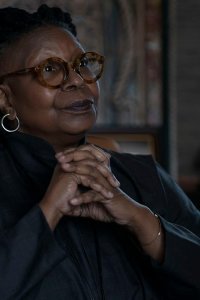 Harlem – S01E03 – Rainbow Sprinkles