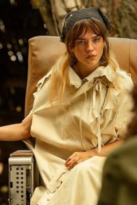 Yellowjackets – S03E04 – 12 Angry Girls and 1 Drunk Travis