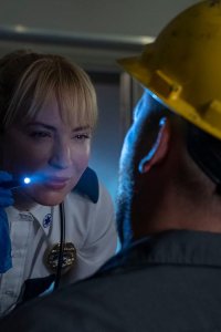 Leverage: Redemption – S01E15 – The Muddy Waters Job