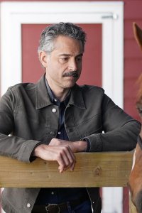 Big Sky – S01E16 – Love Is a Strange and Dangerous Thing