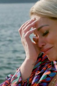 Darcey & Stacey – S01E10 – Trouble in Paradise