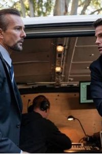 Between Two Worlds – S01E08 – Cushioned Chamber And Padded Cell