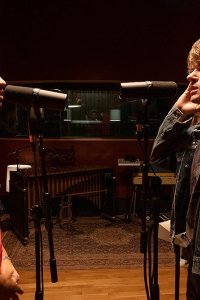 Little Voice – S01E04 – Love Hurts