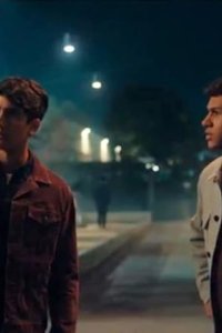 Love, Victor – S03E07 – The Gay Award