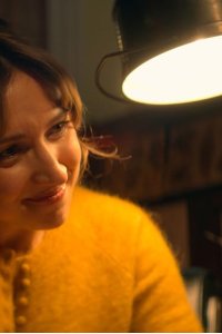 Trying – S03E05 – Pick a Side