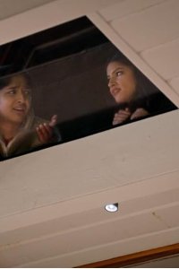 Never Have I Ever – S02E09 – …stalked my own mother