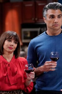 Broke – S01E10 – Sammy’s Project