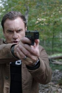 FBI: Most Wanted – S01E02 – Defender
