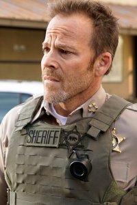 Deputy – S01E06 – 10-8 Do No Harm